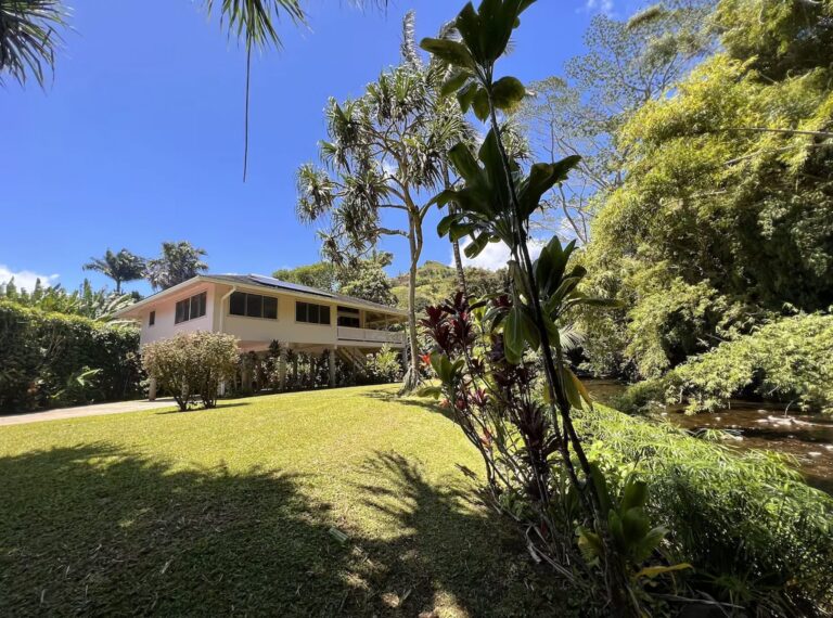 Guest House Riverfront - River Estate Kauai